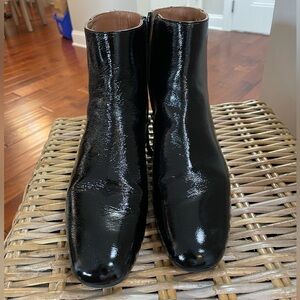 Black patent leather Aquatalia boots size 8.5